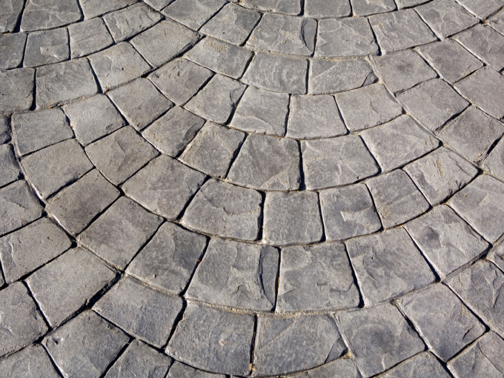 Xpress Construction & Services shows a quality cobblestone area, built to last and done with care by skilled workers.
